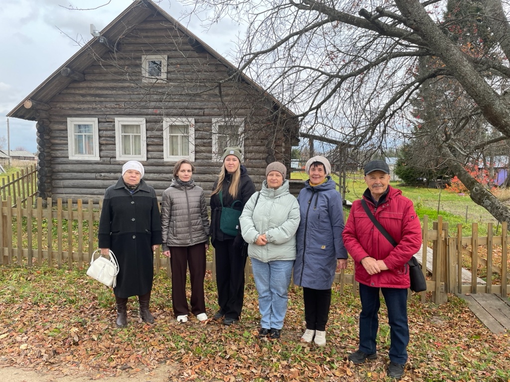 У дома Ольги Александровны, подаренного администрацией jmGYscv2XzHSmUAw8PHyA6STZFADDS1S1Fk62rfnjhu5JdIA9QjuAb_eDZyrND8HcpQg1T6wpgSYXhFVbS0sG3u3.jpg