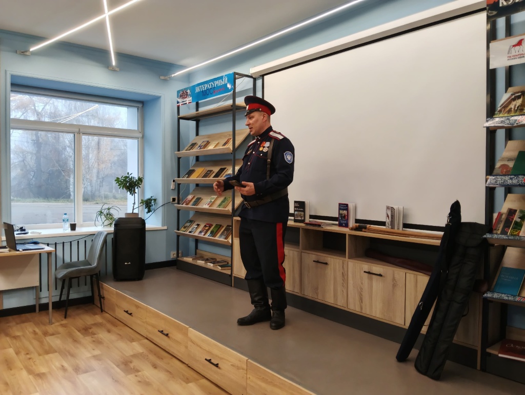 Виктор Сибирцев читает свои стихотворения zzhjUqJc7vAyQ8gvUoKMWx6ZP8uZhqMNzEn-1UEBn8k7tteZFbKJ7VVHgDNK0Yy2R7L3GtUczcuzEUEOwxze7nmm.jpg