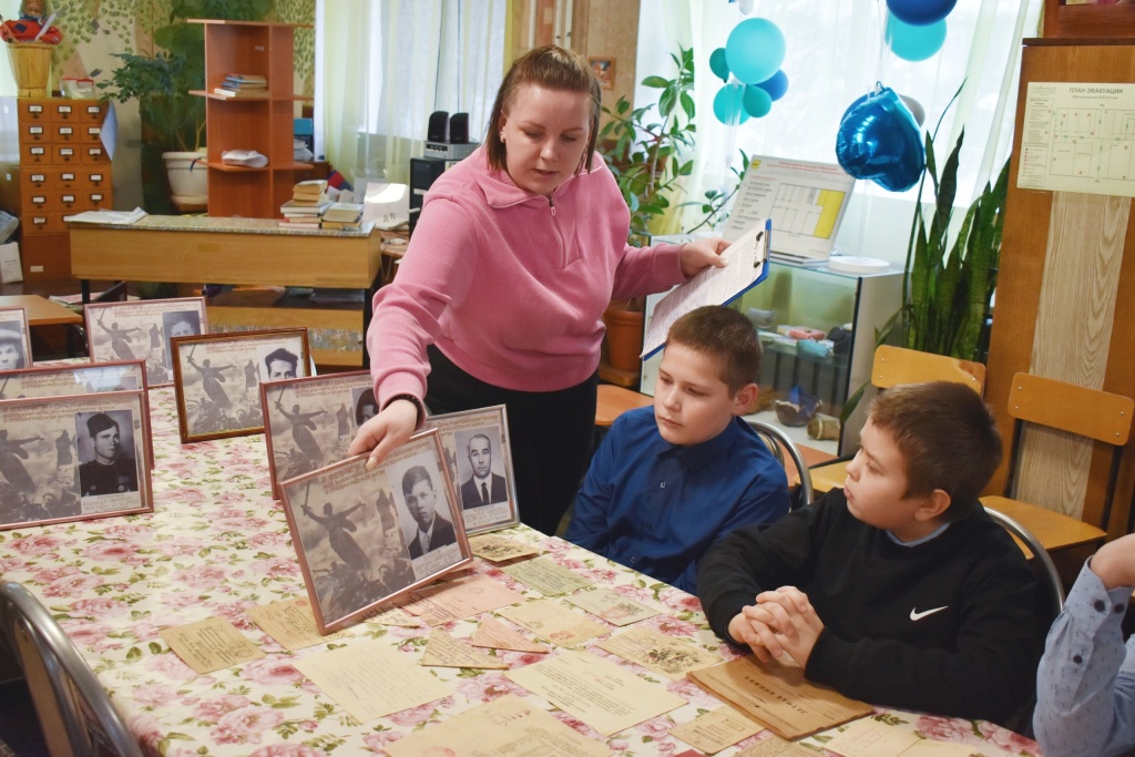 Фото Афанасьевской средней школы aFUrQzfCgV-9ySGbjcCbYCwcKSHGdclOZ1zyOuviSTFr9_xDjjBtB4-zjHmKAY4N4UxYzirwYR16UmuPvKH4vxIq.jpg