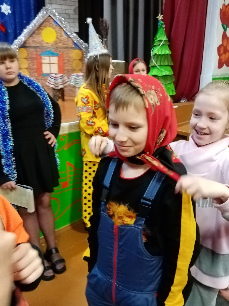 Утренник «Как игрушки на ёлке желания загадывали» K1Qk928dbAnh_YdjbCFO_jn2zdd9IHeEOSuwDf6fXbSQ6SCbMGKnVjvjkVV04ZrX2Gb-IOAkraEBKhQ_lz0IOSPh.jpg