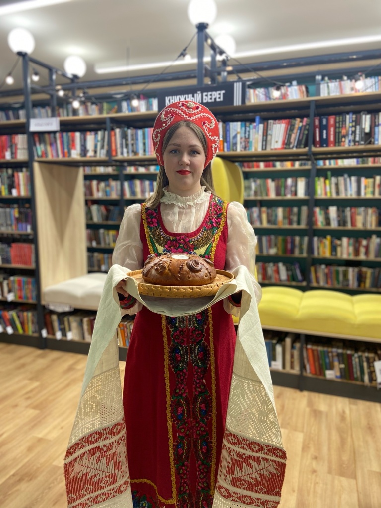 Гостей встречали хлебом - солью