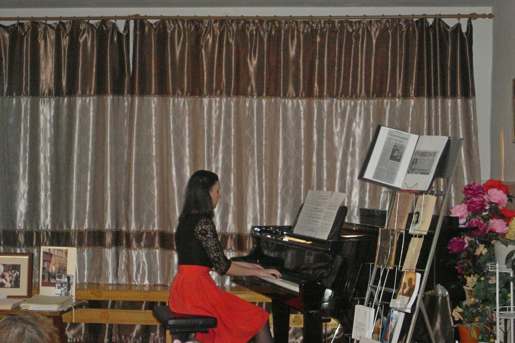 SL388740.JPG